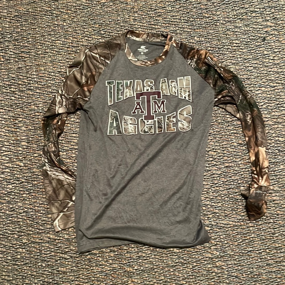 Colosseum men’s medium Texas A&M long sleeve